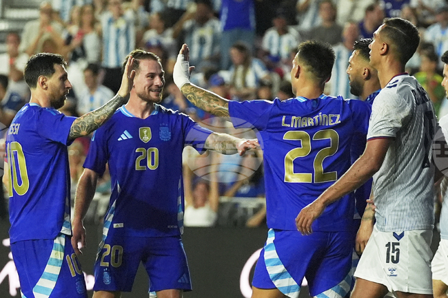 Аржентина не показа милост към 155-ия в ранглистата на ФИФА