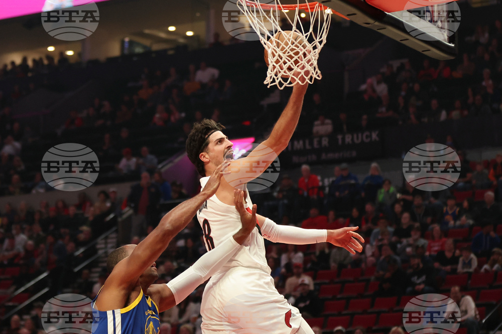 Warriors Trail Blazers Basketball