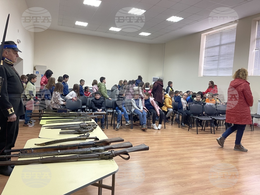 Урок по родолюбие се състоя в казанлъшкото СУ "Екзарх Антим I"