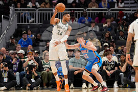 Thunder Bucks Basketball