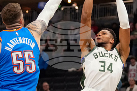 Thunder Bucks Basketball