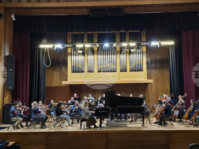 Симфоничният оркестър в Сливен представя концерта „От Европа до Новия свят“ на 26 февруари 