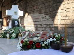 Катедрален храм „Света Неделя“ - Неофит - заупокойна света литургия