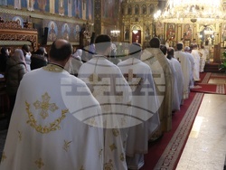 Катедрален храм „Света Неделя“ - Неофит - заупокойна света литургия