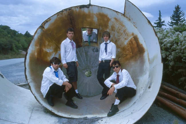 Новосформираната група Slicr дебютира с първия си сингъл Radio Valley