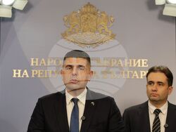 Парламент - ПП-ДБ - пресконференция