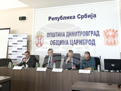 Сърбия - Цариброд - кръгла маса