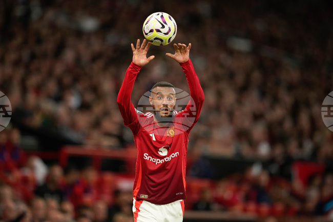 В Манчестър Юнайтед недоволстват, че от Мароко са забранили на Нусаир Мазрауи да играе срещу Борнемут