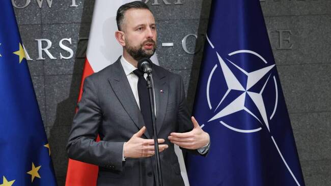 ПАП: Европа трябва по-бързо да подсили отбраната си, заяви полският военен министър пред „Фигаро“