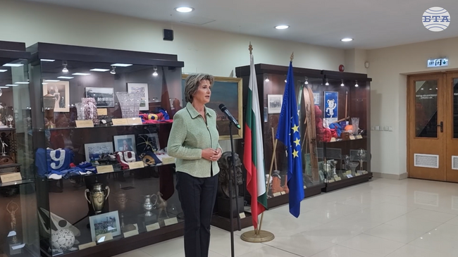 Весела Лечева поздрави баскетболистките, спечелили сребро на Олимпиадата в Москва през 1980 година и коментира споровете във федерацията по вдигане на тежести