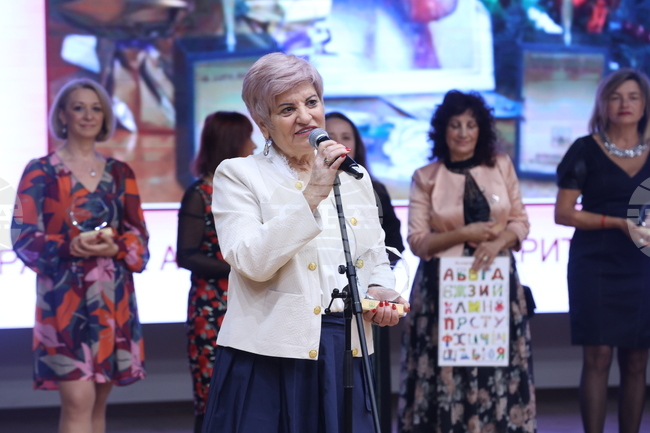 Живка Бубалова от Чикаго: Номинацията за „Българка на годината“ и отличието за принос, което получих, приемам като признание, но и като отговорност 