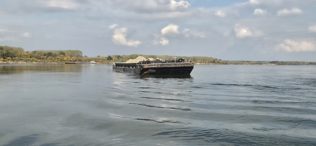Специална баржа ще насочва тестово водното течение към корабоплавателния път на река Дунав в района на остров Вардим 