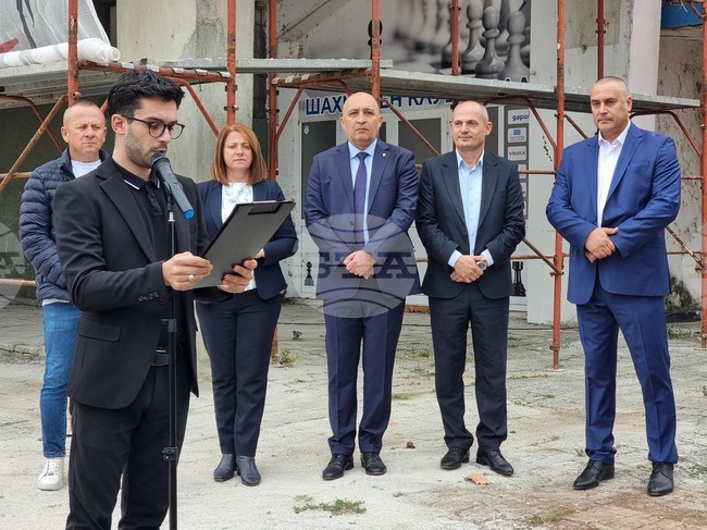 В Кърджали бе дадено началото на енергийното обновяване на спортна зала "Арпезос"