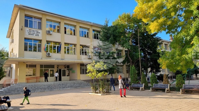 Учителски практики от пет училища в област Монтана са номинирани в националния конкурс „Добрите практики на фокус“ на фондацията „Заедно в час“