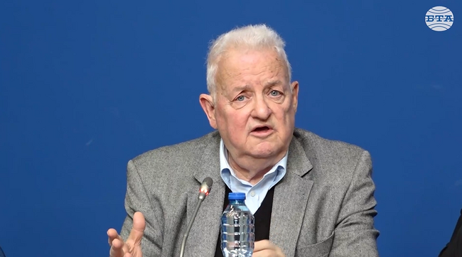 Паметта, колкото и да е ценно нещо, е и много тежко, каза Панайот Денев, генерален директор на БТА в периода 1997-2002 г.