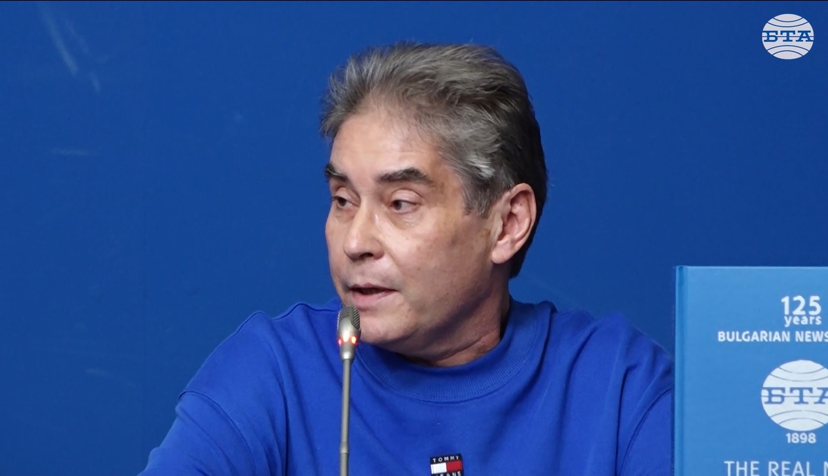 Книгата 125 Years Bulgarian News Agency. The Real News: Stories On File 1989-2023 е алманах на българския и световния ХХ и част от XXI век