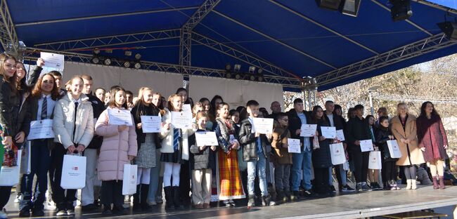 Община Разград: До 3 ноември се приемат документи за Мерките за насърчаване на деца с изявени дарби 