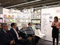 Министърът на културата Мариан Бачев участва в откриването на българския щанд на панаира на книгата във Франкфурт, снимка – МК