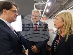 Министърът на културата Мариан Бачев участва в откриването на българския щанд на панаира на книгата във Франкфурт, снимка – МК