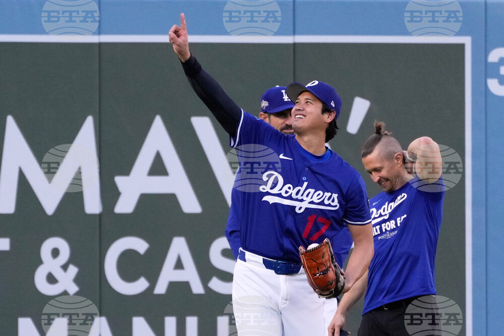NLCS Brewers Dodgers Baseball