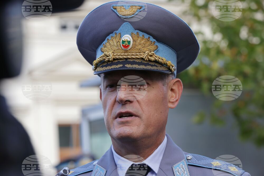 Паметник на летеца в София - генерал-майор Николай Русев