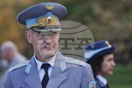 Паметник на летеца в София - генерал-майор Николай Русев