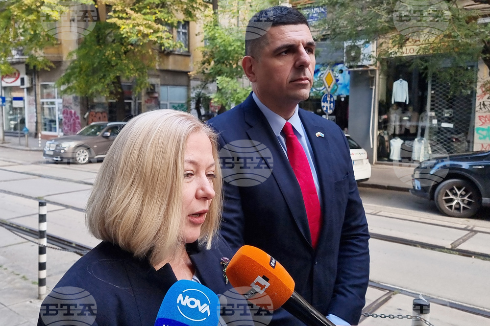 CC-DB Calls on All Politicians to Give up Official Cars