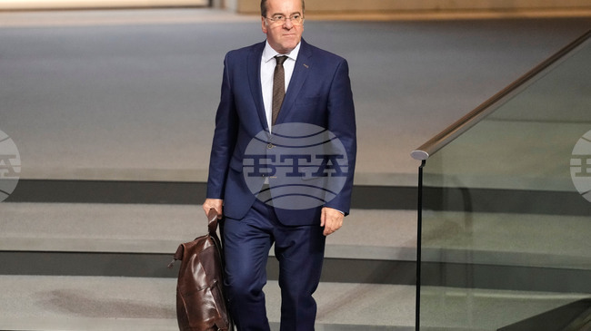 Министърът на отбраната на Германия отмени посещението си в Румъния поради здравословни причини 