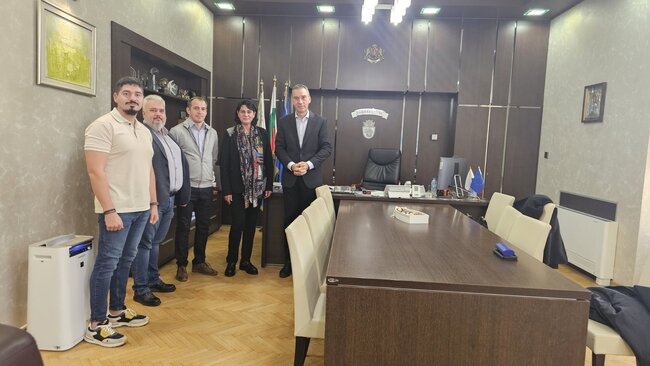 Лесотехническият университет и Община Бургас обсъдиха подготовката за старта на обучението във филиал Бургас