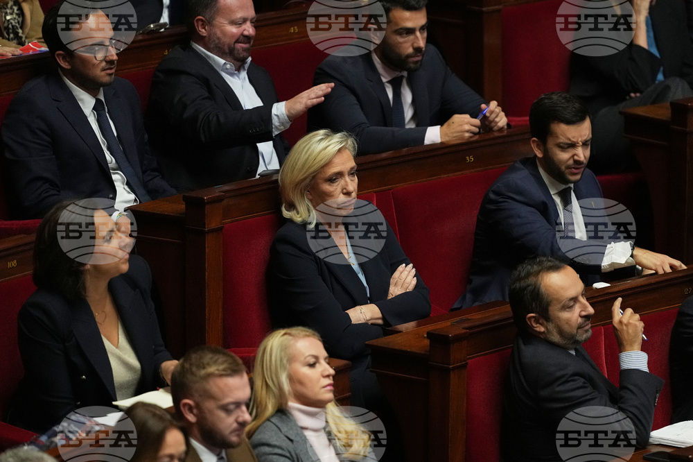 Френското правителство оцеля при гласуването на втория вот на недоверие срещу бюджета за 2026 г.