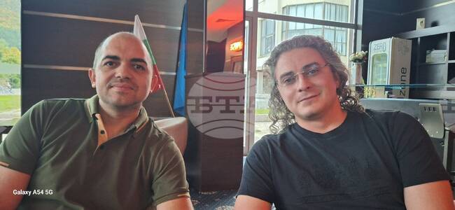 Концертът на Симфониета Враца „Грациозната музика на ХХ век“ ще е истински празник за публиката, каза диригентът Цанислав Петков