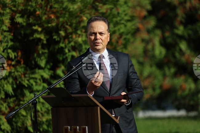 Третото издание на инициативата „Кариерен навигатор" срещна над 30 фирми със студенти от Университета по хранителни технологии - Пловдив