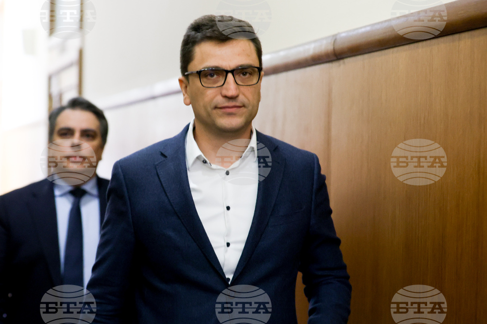 Парламентът отхвърли предложението на ПП-ДБ майките да получават 100% обезщетение при неизползване на отпуска за бременност и раждане 