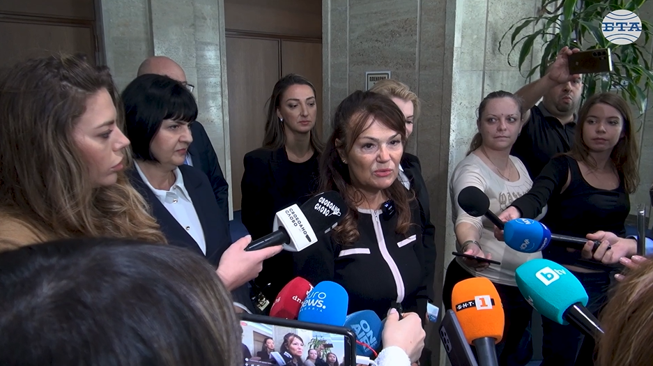 Депутати от "Величие" се извиниха, че са се регистрирали днес в пленарната зала на Народното събрание