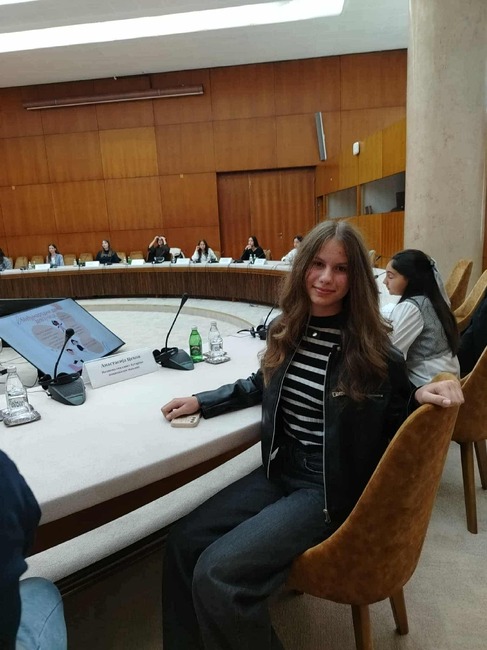 Ученичка от Босилеград бе сред поканените на прием в Палата „Сърбия“ по повод Международния ден на момичетата