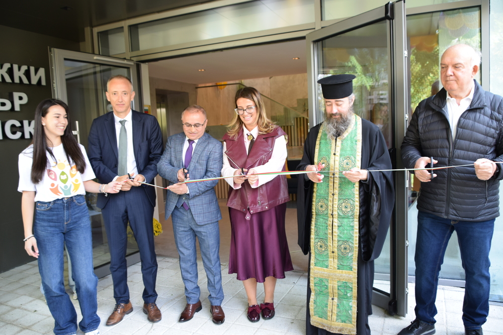 Отвори врати новото вдъхновяващо пространство за младите - Младежки център – Сандански