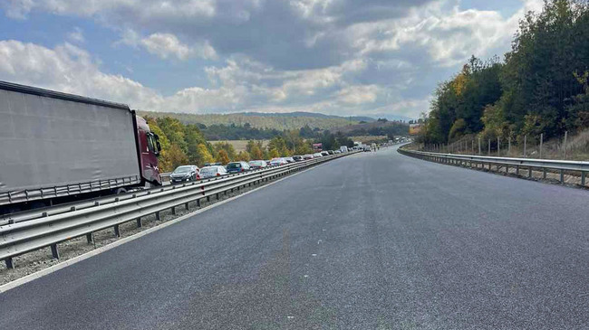 До 14 ноември ще се полага маркировка в участък от АМ "Хемус", както и по пътищата София - Пазарджик и София - Самоков