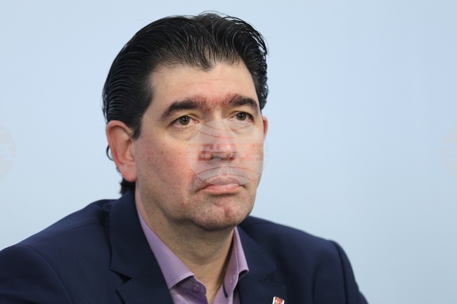 След около месец още райони на София ще останат без почистващи фирми, каза общинският съветник Иван Таков