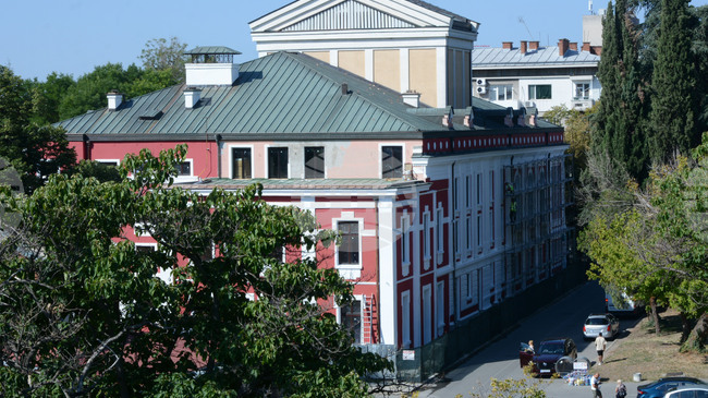 Старозагорският драматичен театър "Гео Милев" ще играе два пъти комедията "Рождеството се обърка"