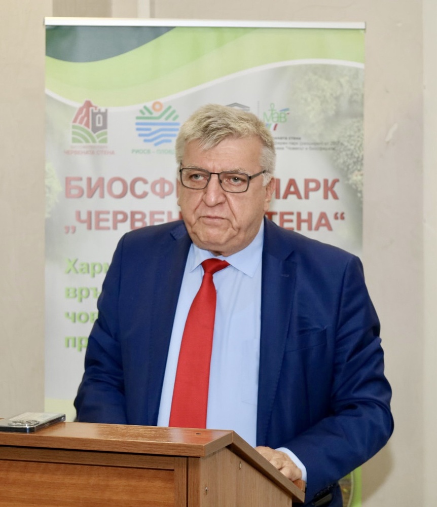 Министър Манол Генов потвърди подкрепата на МОСВ за Биосферен парк „Червената стена“