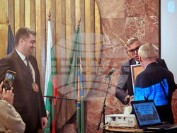 Дряново - Общински съвет - тържествена сесия - почетни звания