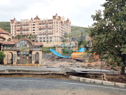 Ваканционно селище „Елените“ - обстановка