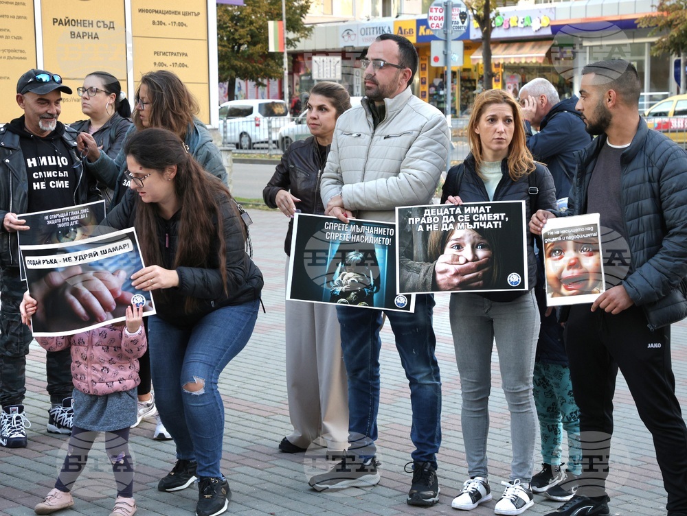 Варна - Протест срещу насилието над деца
