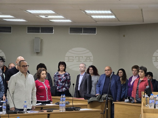 Общинският съвет в Плевен реши да предостави безвъзмездно допълнителни класни стаи на Основно училище „Валери Петров“