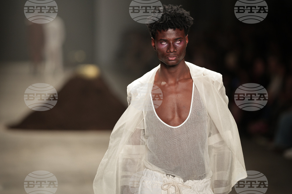 Brazil Fashion Leandro Castro