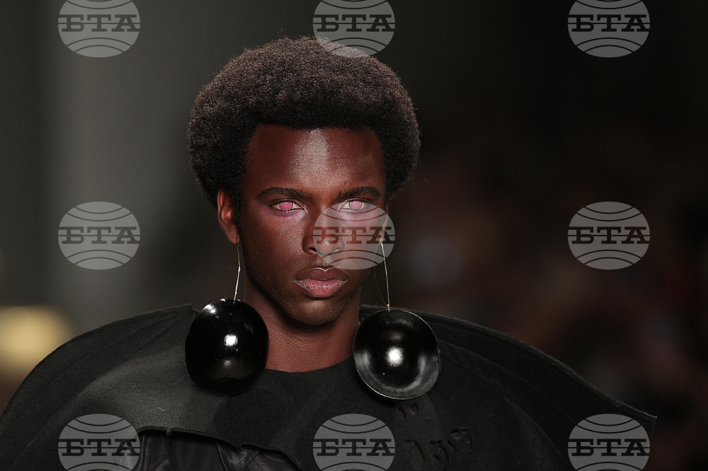 Brazil Fashion Leandro Castro