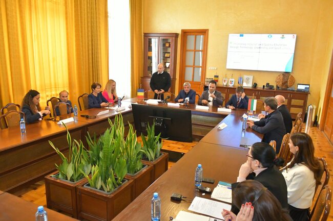 Стопанската академия в Свищов започна съвместен проект с университета в Крайова и сдружение Engage in Education