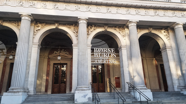 Борсите в Париж, Цюрих и EuroStoxx 50 приключиха сесиите си на исторически върхове, Виена отчете слаб спад