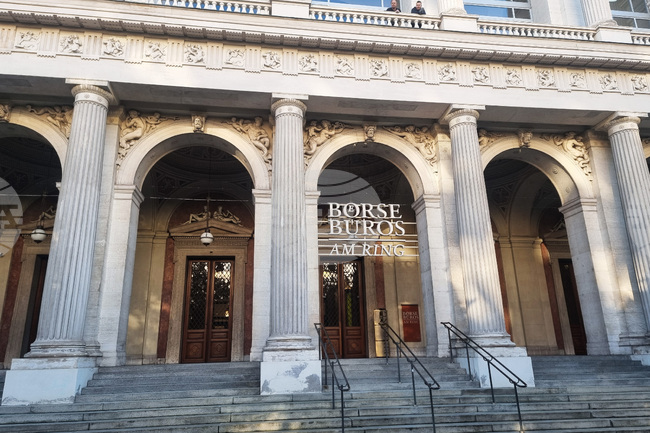 Борсите в Париж, Цюрих и EuroStoxx 50 приключиха сесиите си на исторически върхове, Виена отчете слаб спад