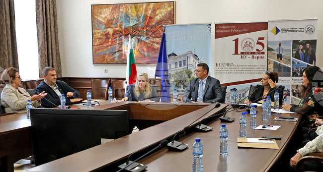 Колкото и силни да стават машините, човекът трябва да остане в центъра на правото, смята проф. Андрияна Андреева